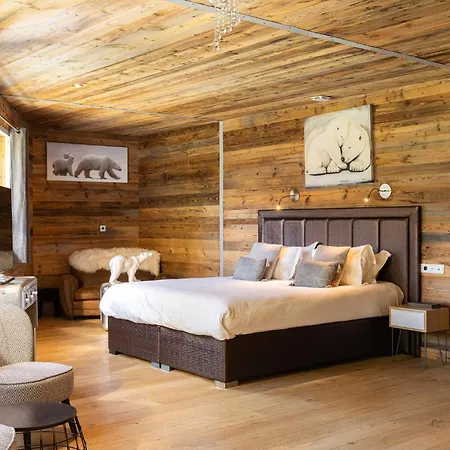 Chalet Black Diamond - Tango Charlie *